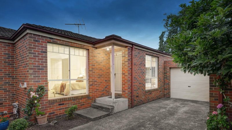 4/19 Luscombe Court, Kilsyth VIC 3137