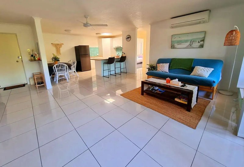 Photo - 4/19 Muraban Street, Mooloolaba QLD 4557 - Image 5