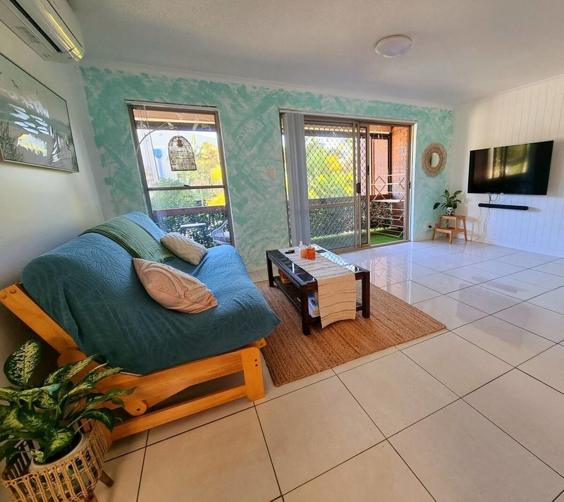 Photo - 4/19 Muraban Street, Mooloolaba QLD 4557 - Image 6