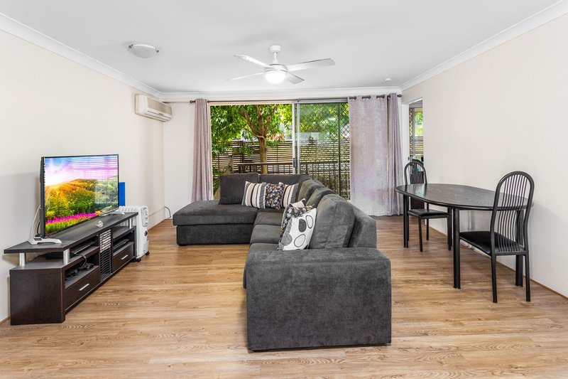 4/19 Norman Crescent, Norman Park QLD 4170