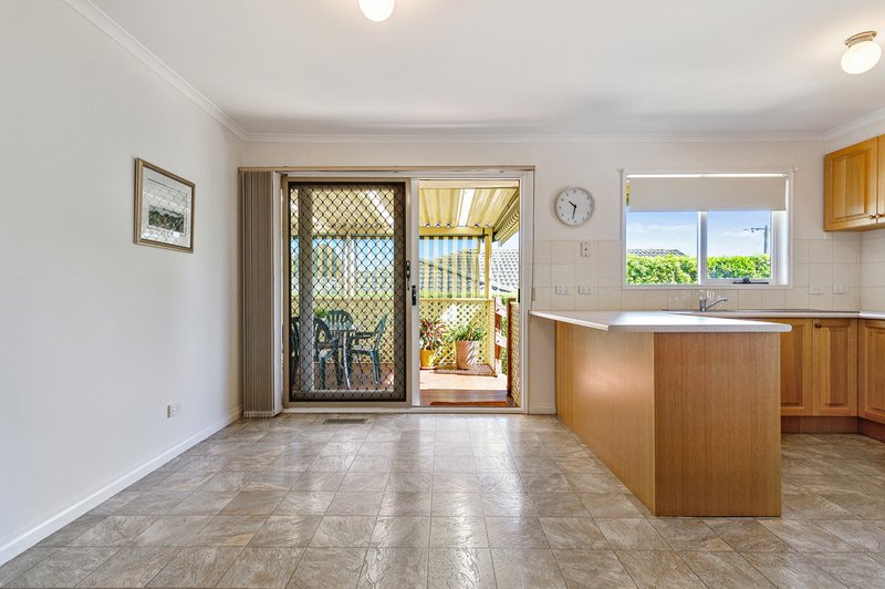 Photo - 4/19 Nursery Road, Croydon VIC 3136 - Image 3