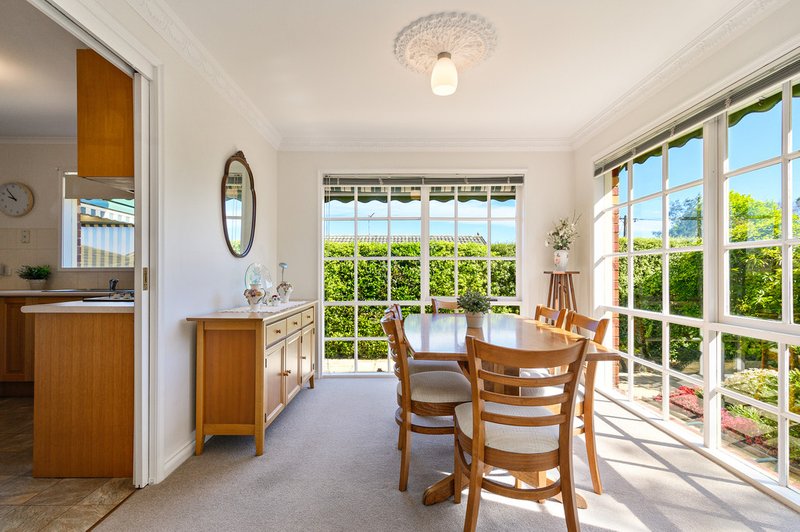 Photo - 4/19 Nursery Road, Croydon VIC 3136 - Image 5