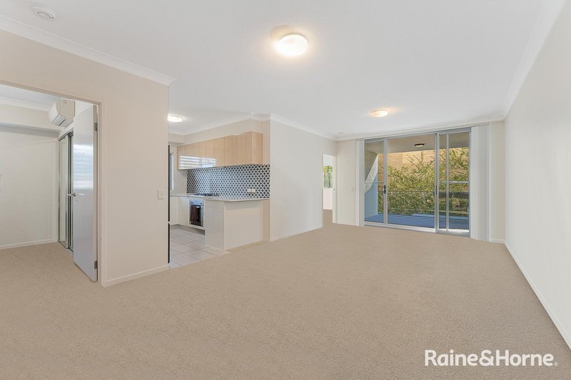Photo - 4/19 Talbot Street, Coorparoo QLD 4151 - Image 8