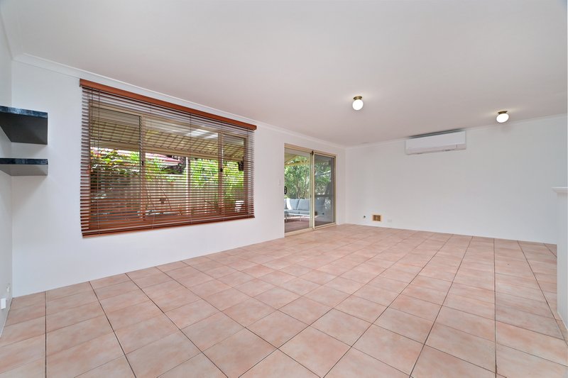 Photo - 4/19 Ungaroo Road, Westminster WA 6061 - Image 4