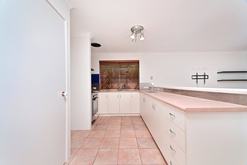 Photo - 4/19 Ungaroo Road, Westminster WA 6061 - Image 8