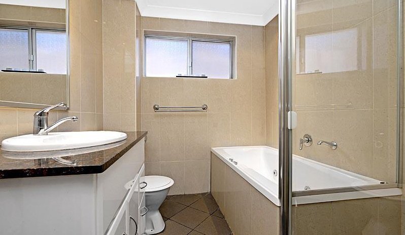 Photo - 4/19 Victoria Ave , Penshurst NSW 2222 - Image 5