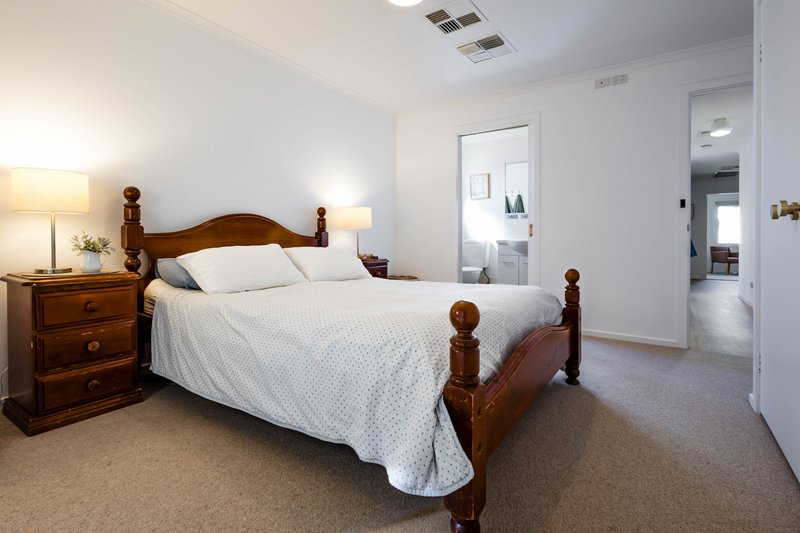 Photo - 419 Wood Street, Deniliquin NSW 2710 - Image 5