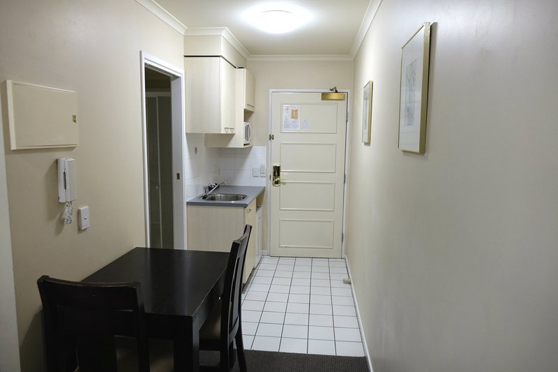 Photo - 419/585 La Trobe Street, Melbourne VIC 3000 - Image 4