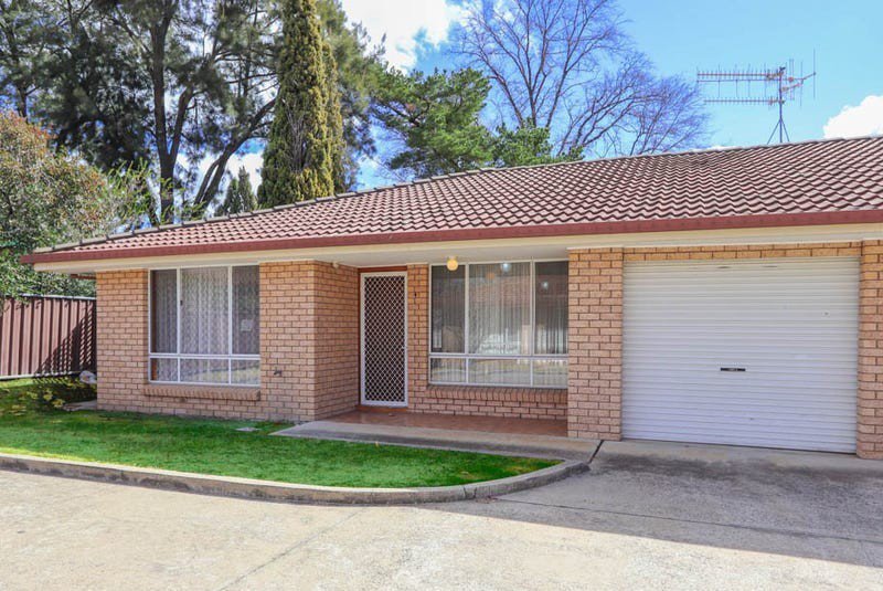Photo - 4/196 Piper Street, Bathurst NSW 2795 - Image 1