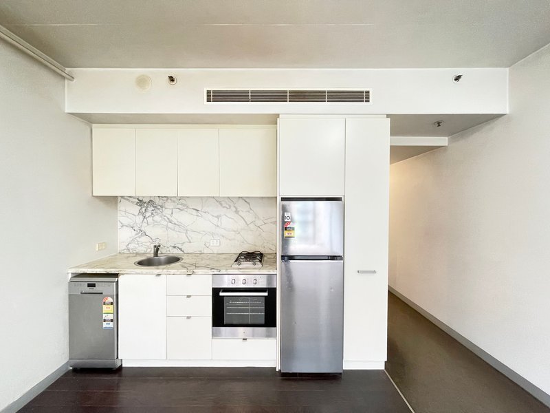 Photo - 419/757 Bourke Street, Docklands VIC 3008 - Image 1