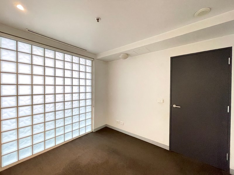Photo - 419/757 Bourke Street, Docklands VIC 3008 - Image 4