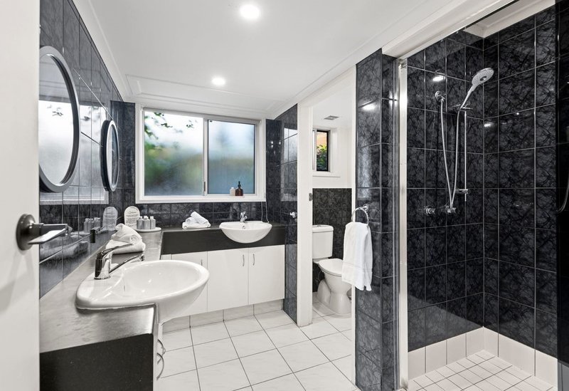 Photo - 4/198 C Hedges Avenue, Mermaid Beach QLD 4218 - Image 8