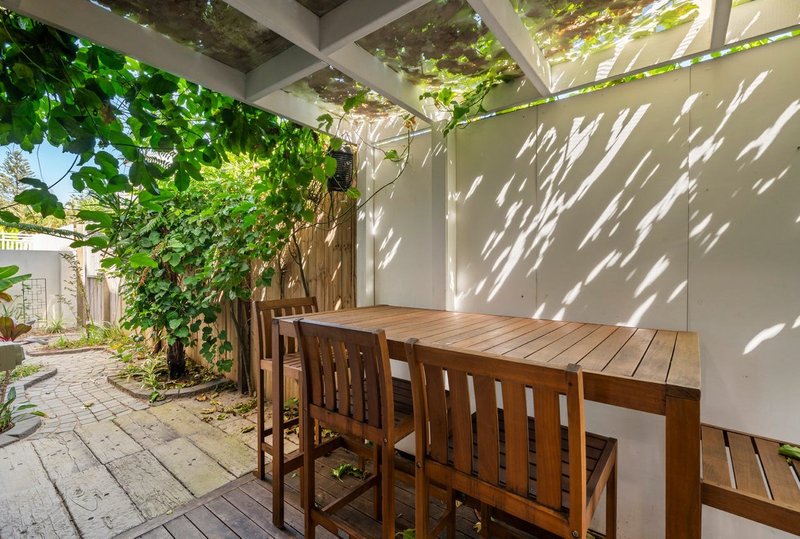 Photo - 4/198 C Hedges Avenue, Mermaid Beach QLD 4218 - Image 11