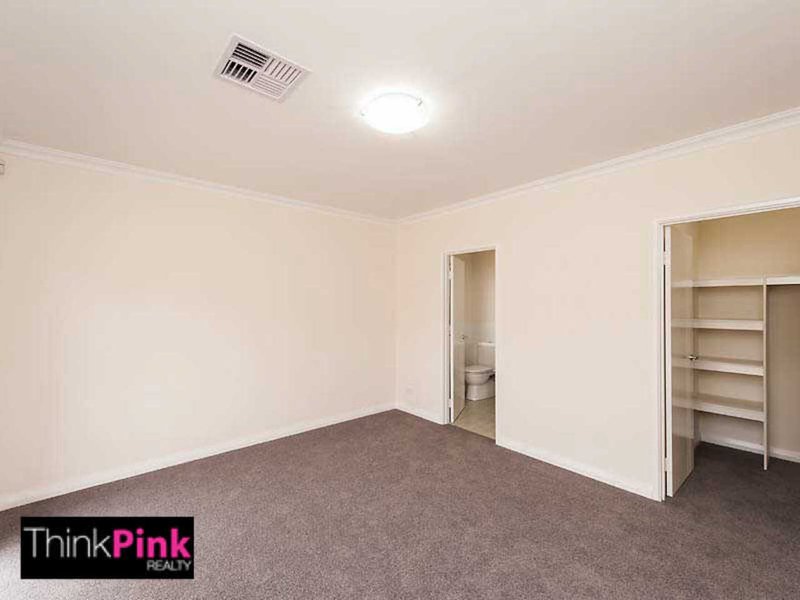 Photo - 4/198 Surrey Road, Rivervale WA 6103 - Image 7