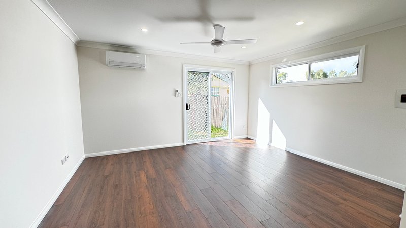 Photo - 41A Finisterre Avenue, Whalan NSW 2770 - Image 7