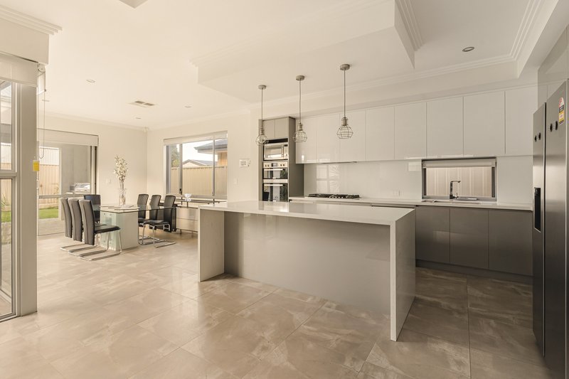 Photo - 41A Fitzroy Road, Rivervale WA 6103 - Image 4