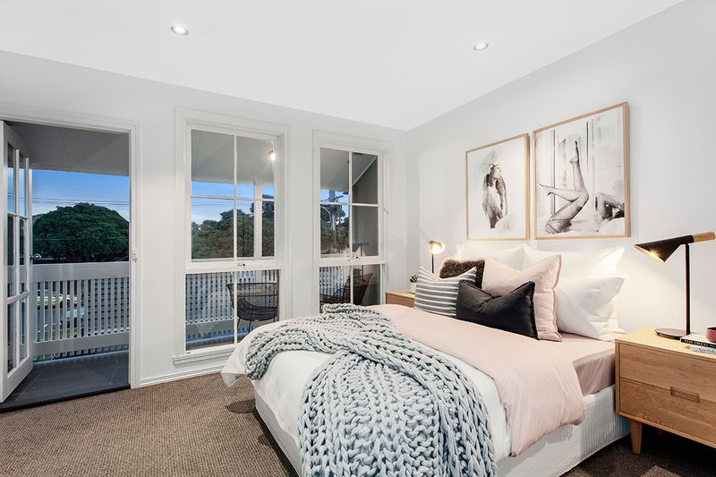Photo - 4/1A Kokaribb Road, Carnegie VIC 3163 - Image 4
