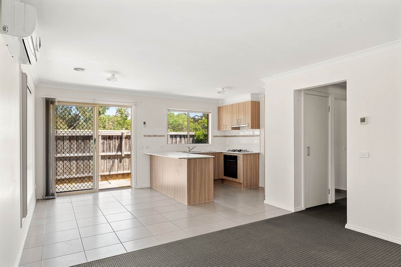 Photo - 4/1a Wagtail Way, Cowes VIC 3922 - Image 2