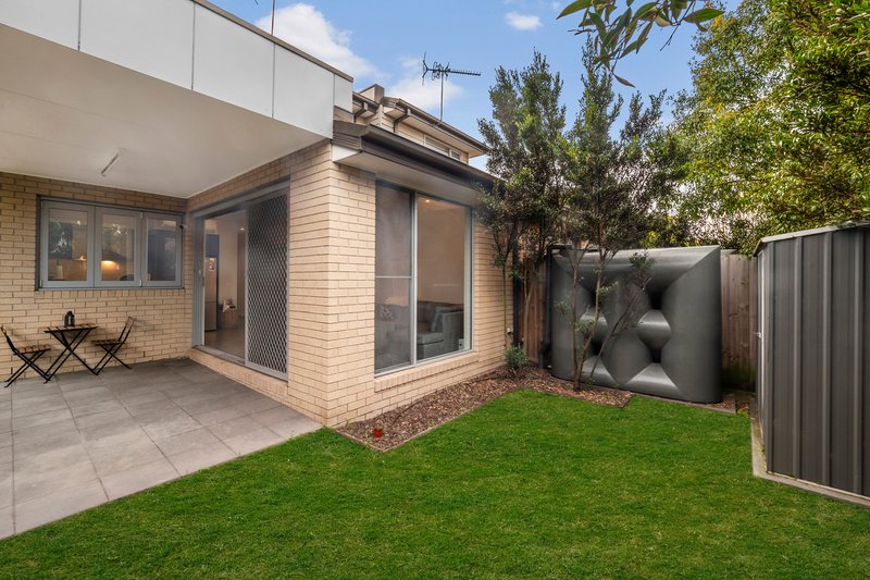 Photo - 41B First Street, Clayton South VIC 3169 - Image 10