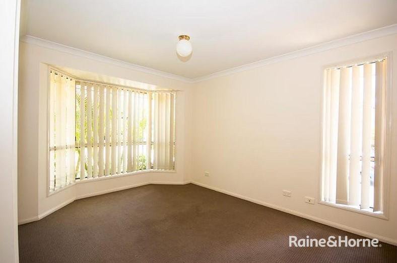 Photo - 4/2-4 Fillmore Street, Nerang QLD 4211 - Image 6