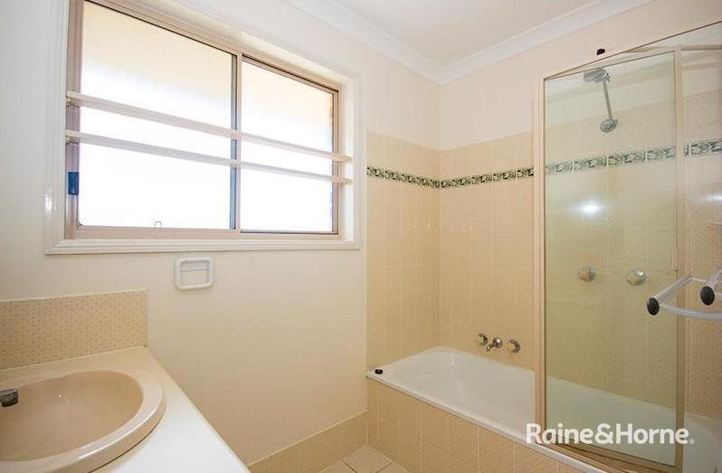 Photo - 4/2-4 Fillmore Street, Nerang QLD 4211 - Image 9