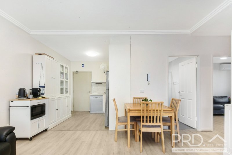 Photo - 4/2-4 Hampden Street, Beverly Hills NSW 2209 - Image 4