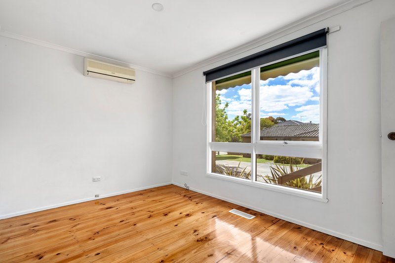 Photo - 4/2-4 Leigh Street, Mount Waverley VIC 3149 - Image 7