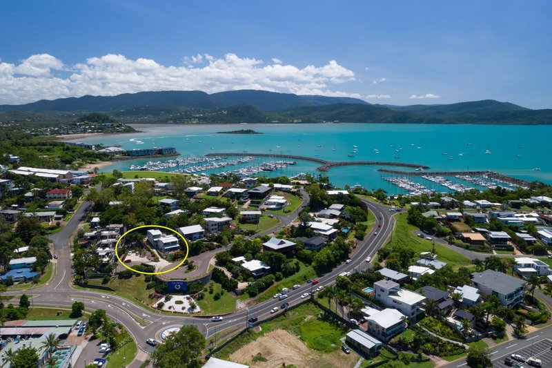 Photo - 42 & 44 Airlie Crescent, Airlie Beach QLD 4802 - Image 20