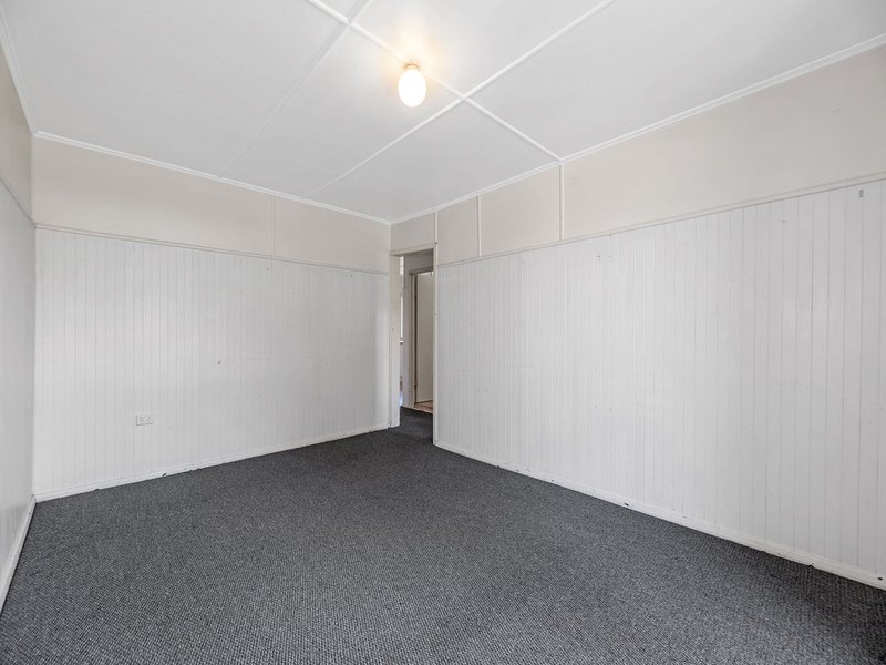 Photo - 42-44 Balmoral Place, Deception Bay QLD 4508 - Image 8