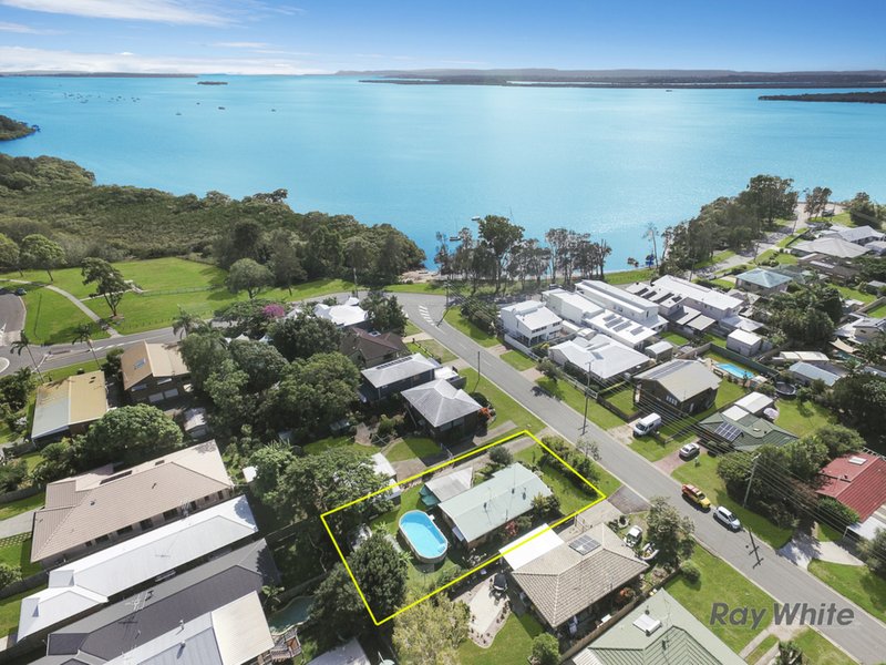 42-44 Mcwilliam Street, Redland Bay QLD 4165