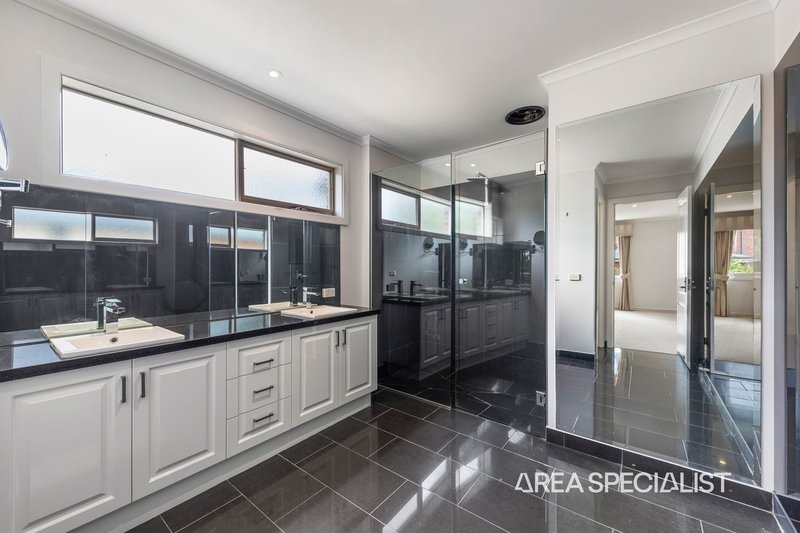 Photo - 42 Aberdeen Heights, Pakenham VIC 3810 - Image 9