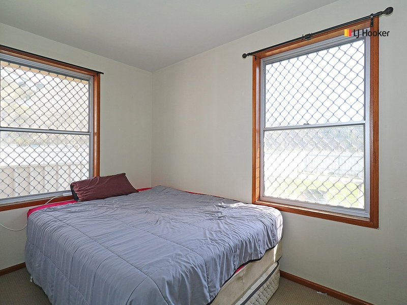 Photo - 42 Adams Street, Ashmont NSW 2650 - Image 7