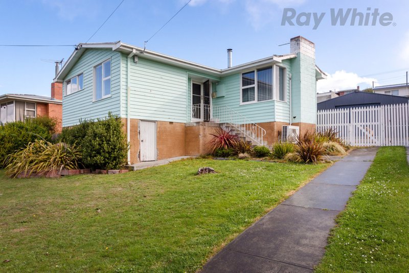 Photo - 42 Adelphi Road, Claremont TAS 7011 - Image 6