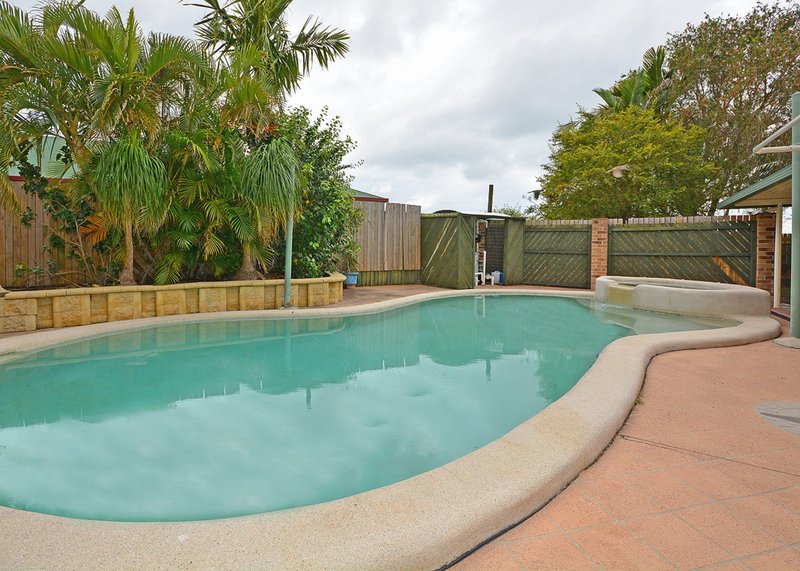 42 Aimee Drive, Urangan QLD 4655