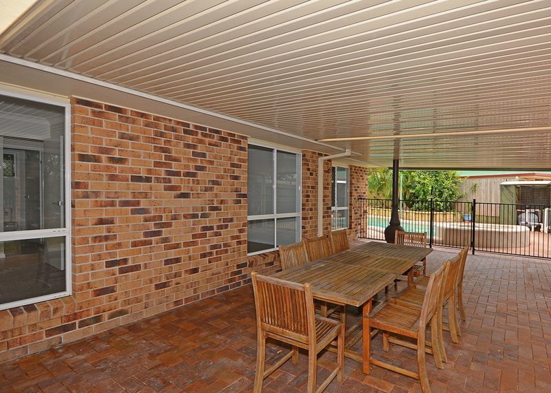 Photo - 42 Aimee Drive, Urangan QLD 4655 - Image 16