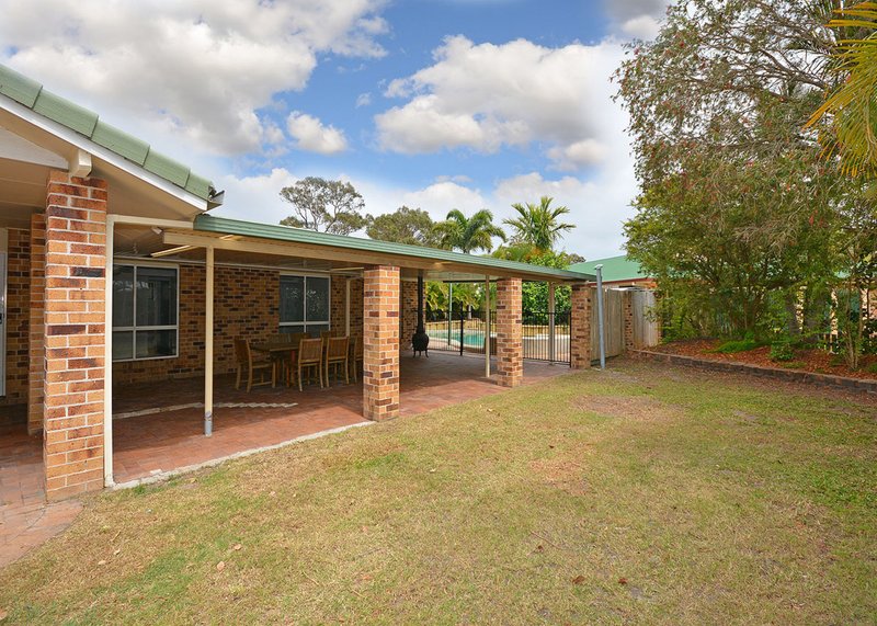 Photo - 42 Aimee Drive, Urangan QLD 4655 - Image 17