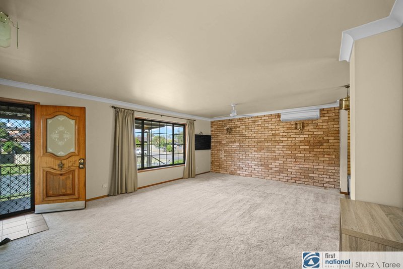 Photo - 42 Amaroo Drive, Taree NSW 2430 - Image 4