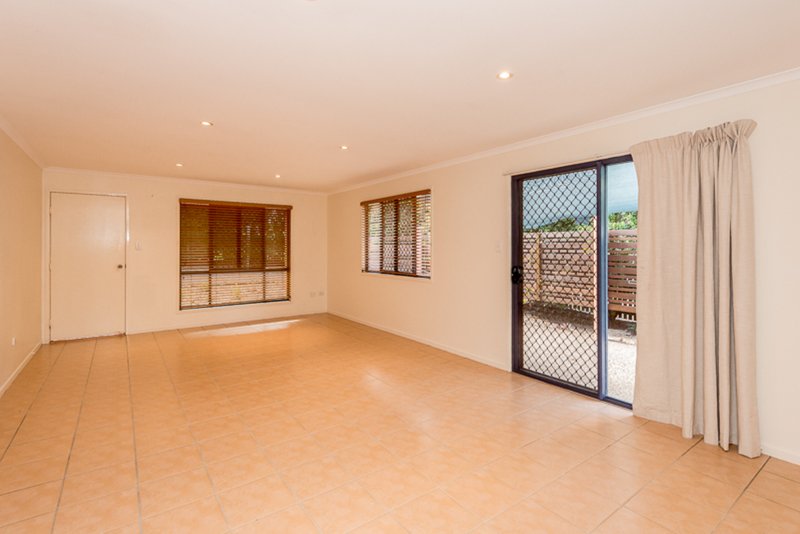 Photo - 42 Ann Street, South Gladstone QLD 4680 - Image 4