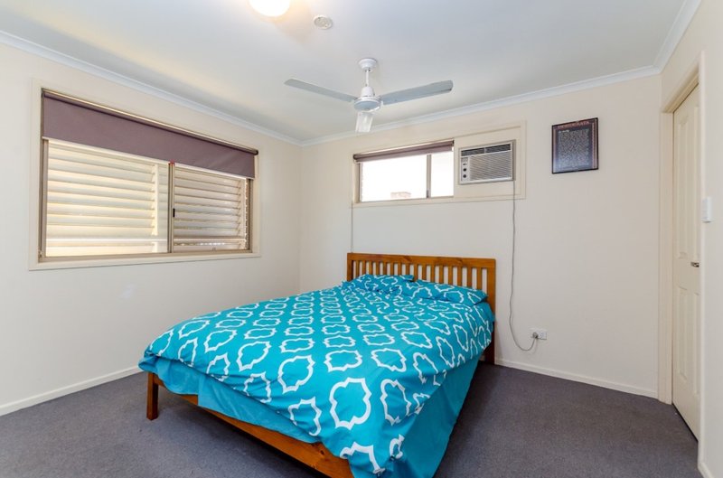 Photo - 42 Aramac Drive, Clinton QLD 4680 - Image 7