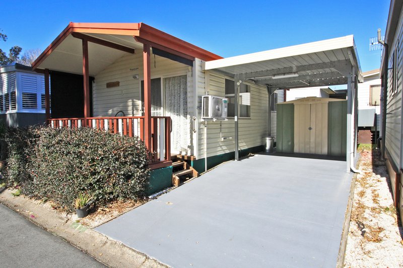 Photo - 4/2 Arnott Street, Laurieton NSW 2443 - Image 2