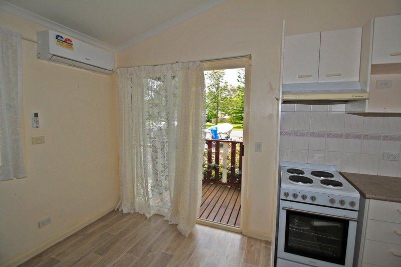 Photo - 4/2 Arnott Street, Laurieton NSW 2443 - Image 4