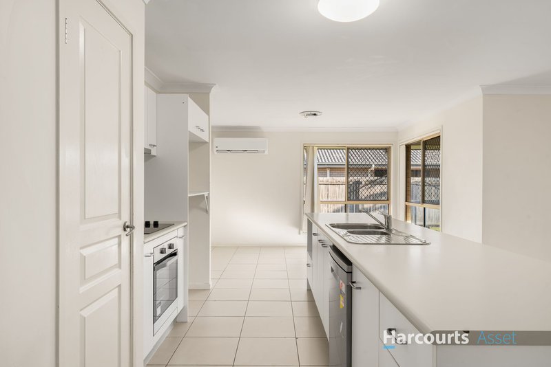 Photo - 42 Ashmore Close, Marsden QLD 4132 - Image 5