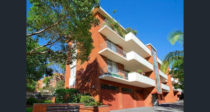 Photo - 4/2 Avon Road, Dee Why NSW 2099 - Image 6