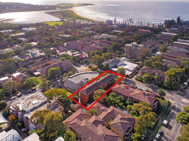 Photo - 4/2 Avon Road, Dee Why NSW 2099 - Image 7