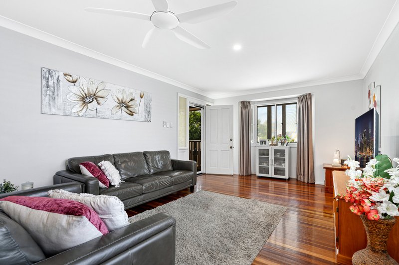 Photo - 42 Backford Street, Chermside West QLD 4032 - Image 6