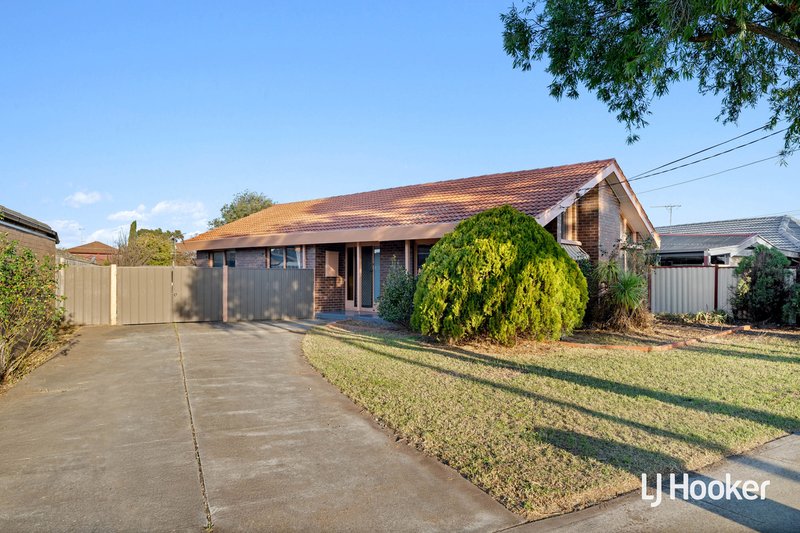 Photo - 42 Baggott Drive, Hoppers Crossing VIC 3029 - Image 1