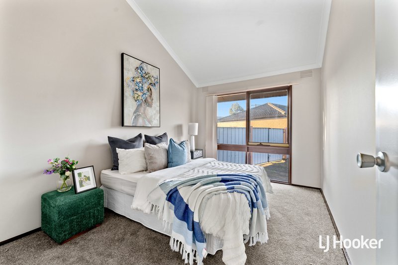 Photo - 42 Baggott Drive, Hoppers Crossing VIC 3029 - Image 7