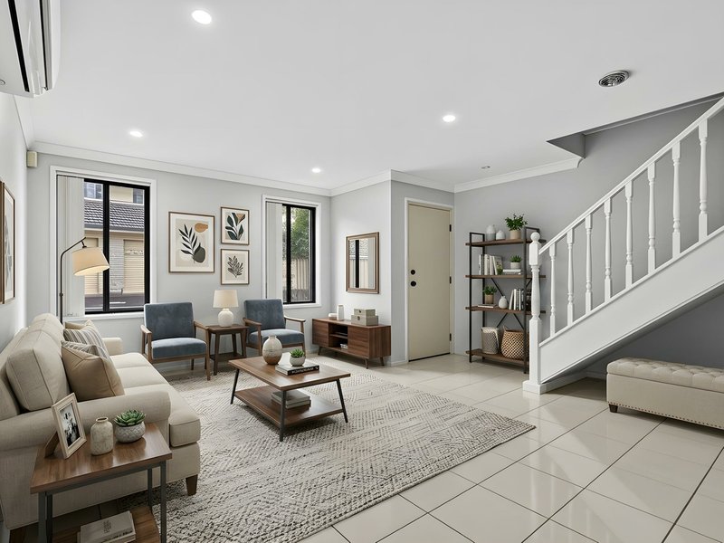Photo - 4/2 Baldwin Avenue, Glenfield NSW 2167 - Image 1