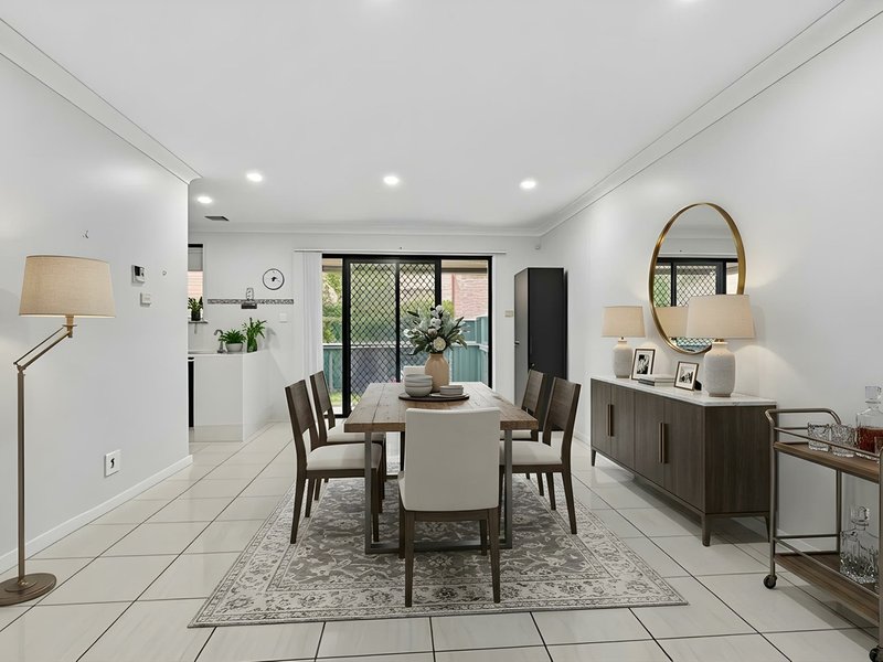 Photo - 4/2 Baldwin Avenue, Glenfield NSW 2167 - Image 3