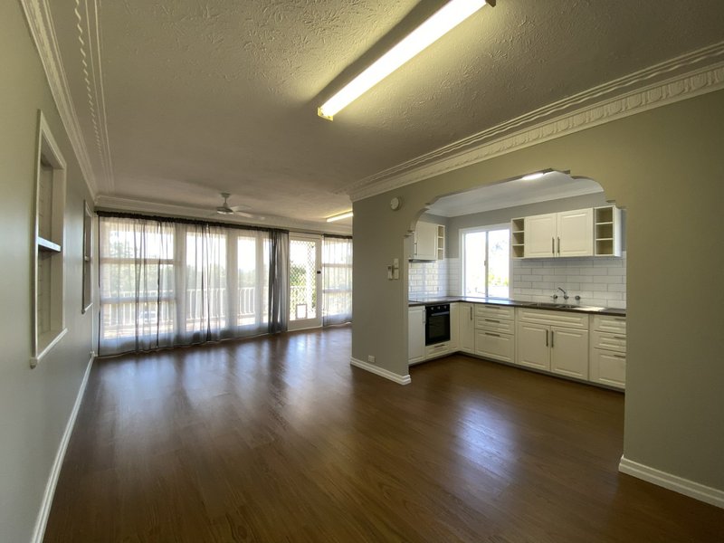 Photo - 42 Barbour Street, Esk QLD 4312 - Image 7